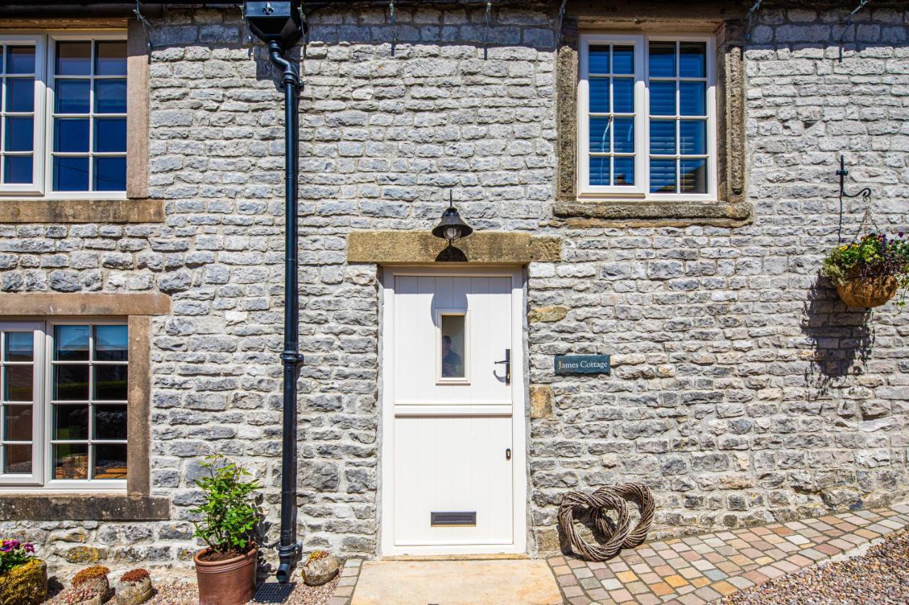 James Cottage Chelmorton Exterior photo
