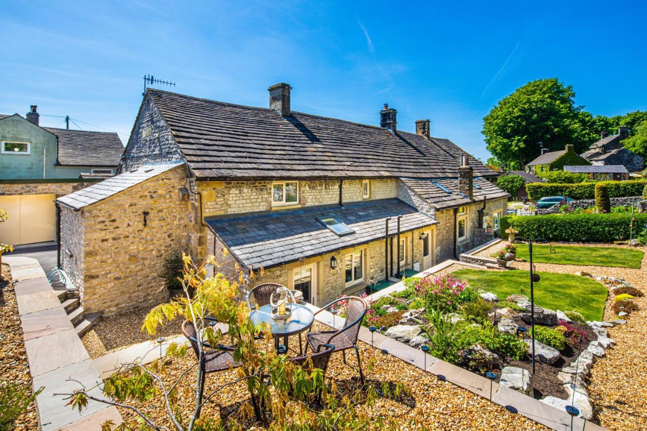 James Cottage Chelmorton Exterior photo